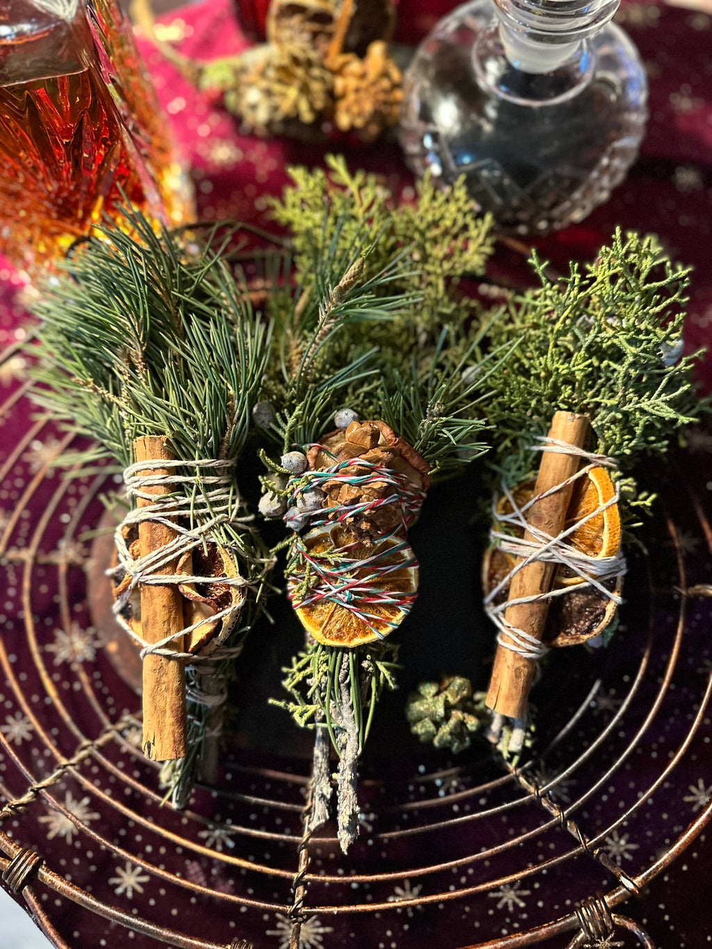 ✨ Holiday Smudge Bundles – Winter Magic for Cleansing, Protection & Blessing