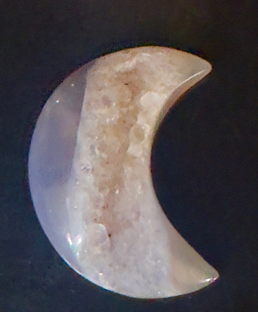 Druzy Moon Crystal – Crescent Moon Quartz for Intuition, Manifestation & Ritual