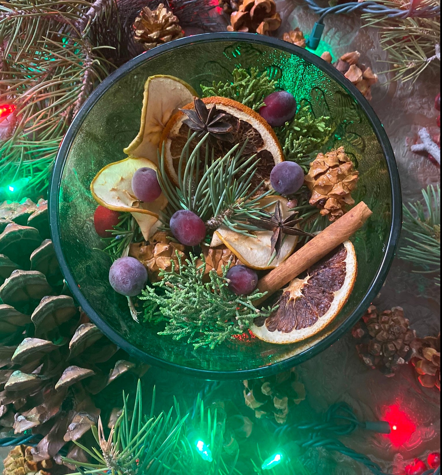 Yule Magic Simmer Pot Mix – Cinnamon, Citrus & Seasonal Herbs