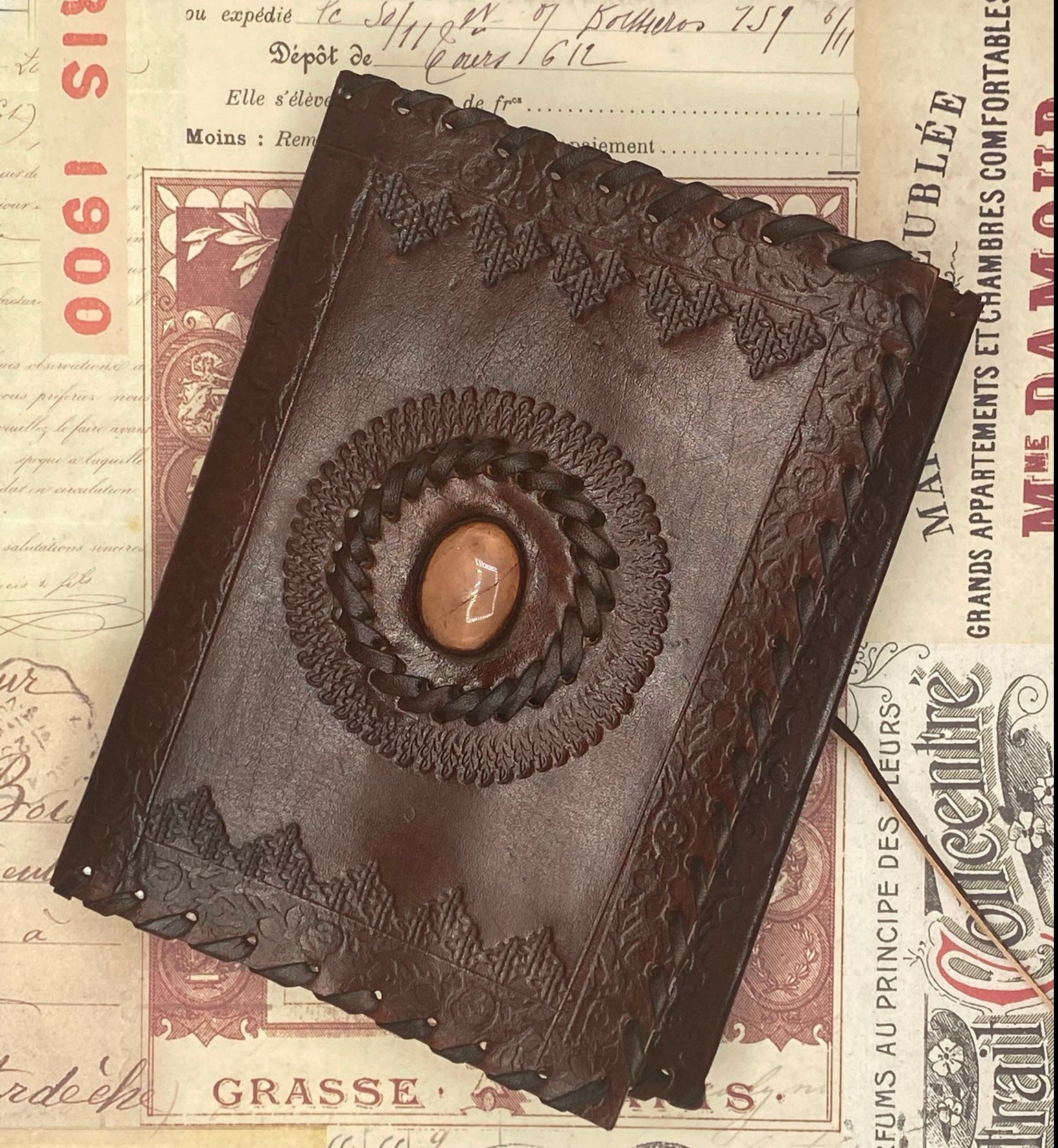 Rose Quartz Embossed Leather Journal – A Ritual of Self-Love, Healing & Sacred Reflection